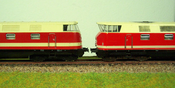 Gützolds V180 mit gerader und als BR118 mit geneigter Stirn guetzold-v180br118